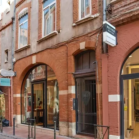 Lovely Studio In The Heart Of Apartment *